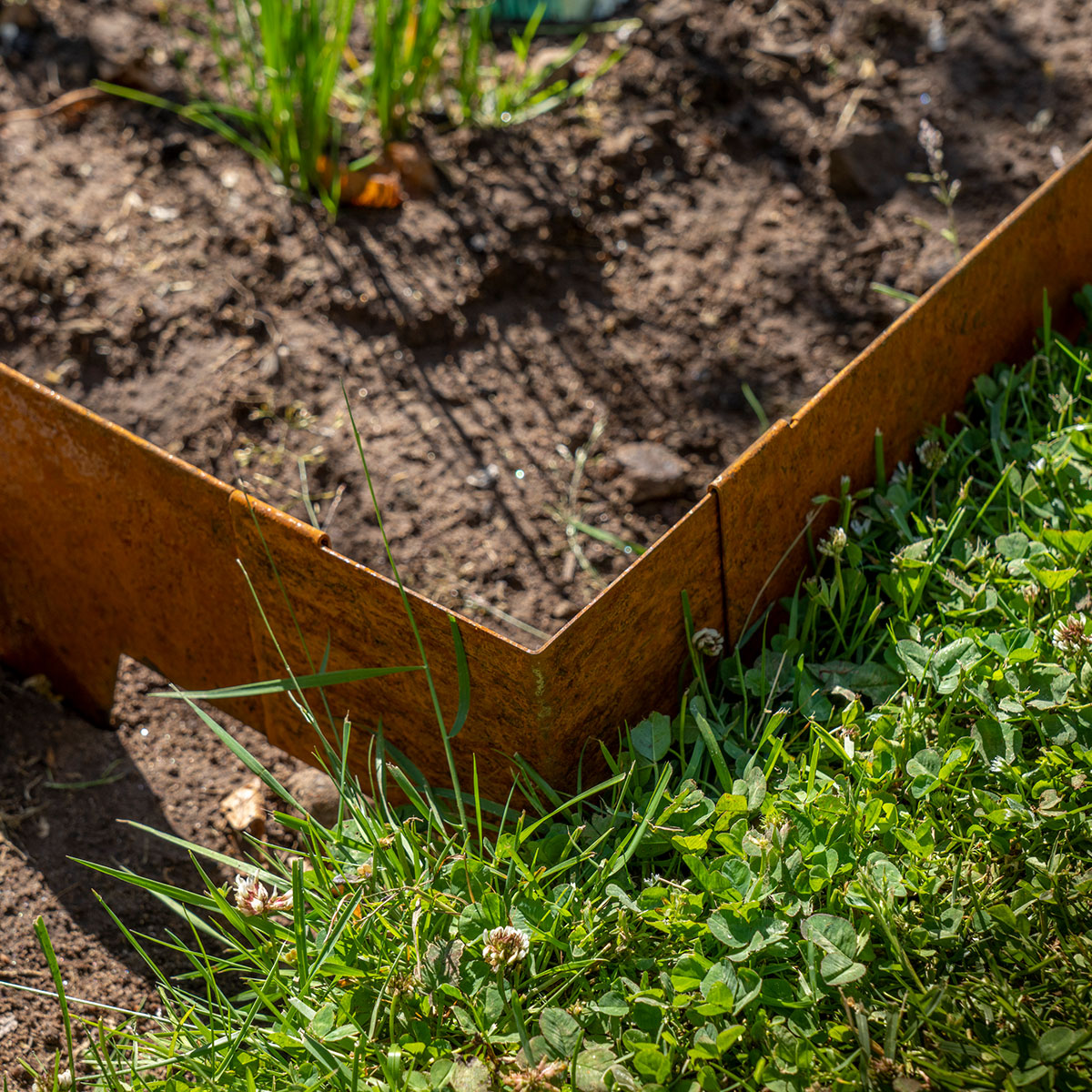 Skotte Garden Lawn Edging Corner Angle 4-Pack Untreated Steel