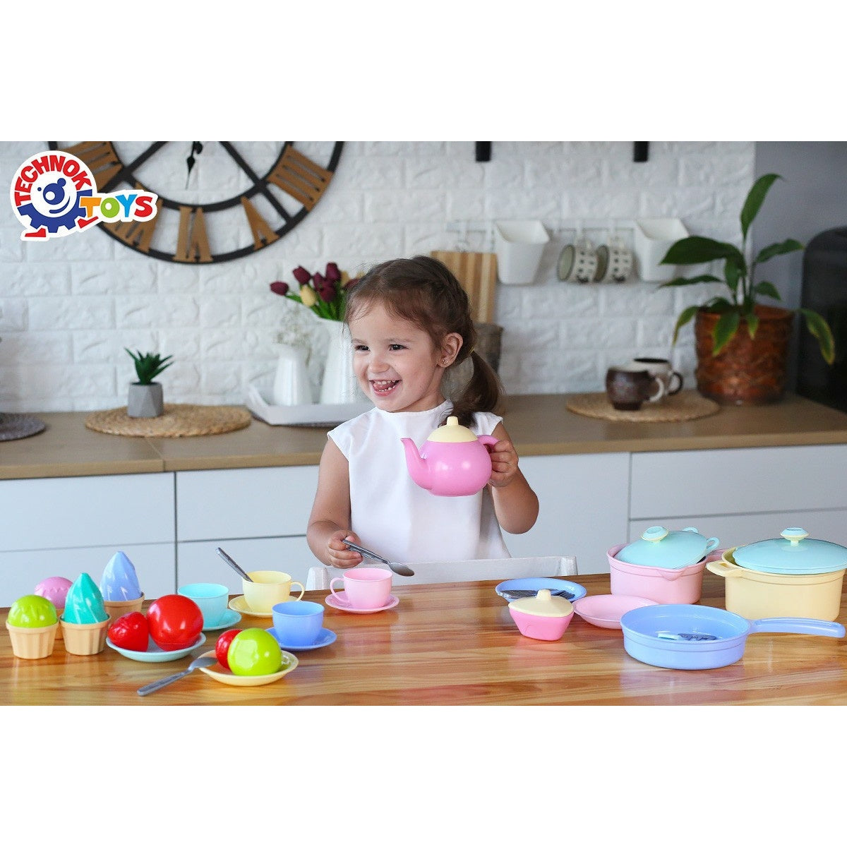 Toy Kitchen Utensil Technok Kitchenware Playset, Various Colors