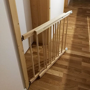 Viking Choice Adjustable Wooden Stair Gate for Children & Pets 72-122cm
