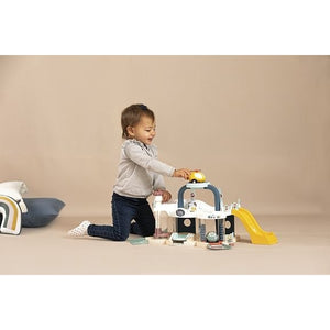 Little Smoby Parking Garage