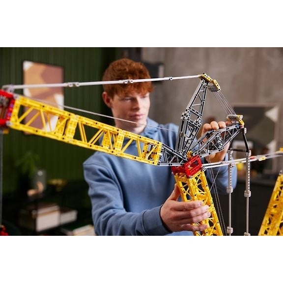LEGO Technic 42146 - Liebherr LR 13000 Crawler Crane