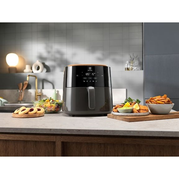 Electrolux 700 Air Fryer EAF7CG