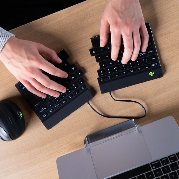 R-Go Split Break Two-Part Ergonomic Wireless Keyboard, Black