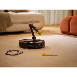 Roborock Saros Z70 Robot Vacuum Cleaner With Dock, Black