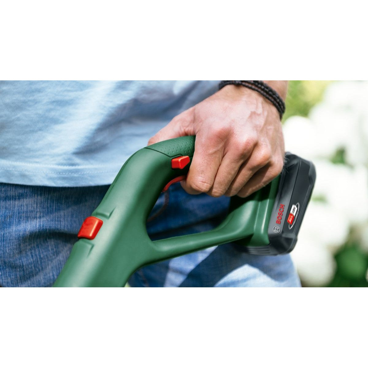 Bosch EasyGrassCut 18V-260 Cordless Grass Trimmer Set