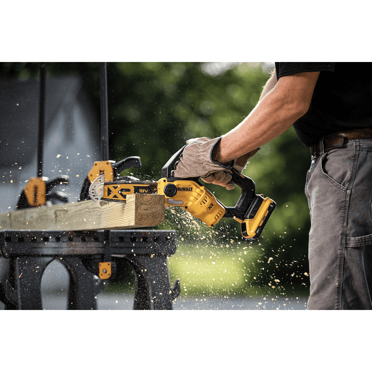 DeWalt DCMPS520N 18V XR Cordless Pruning Chainsaw, 20 cm