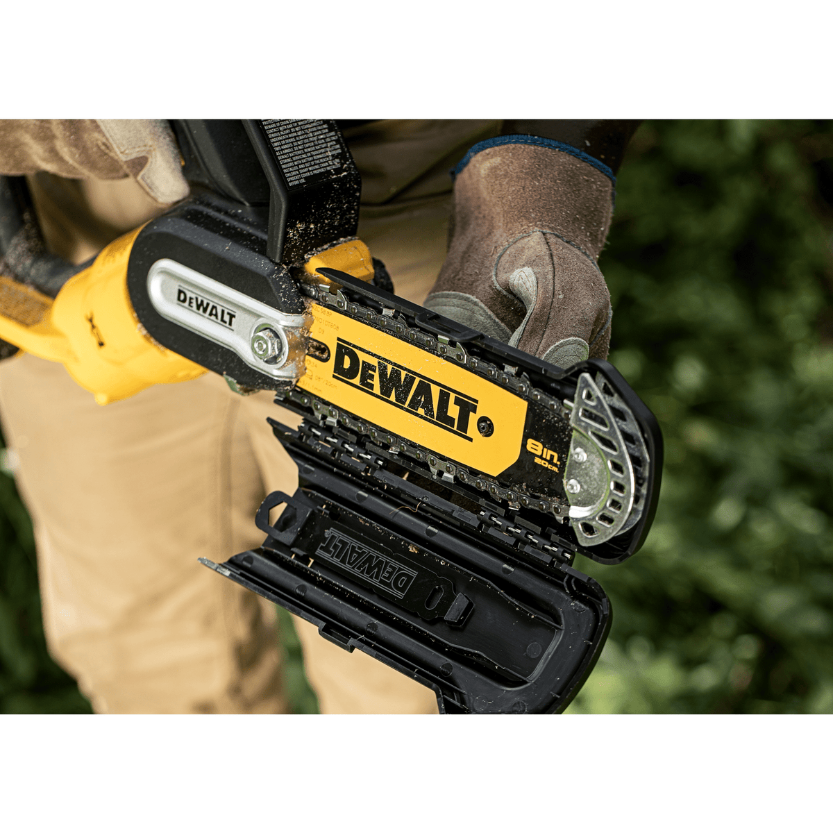 DeWalt DCMPS520N 18V XR Cordless Pruning Chainsaw, 20 cm