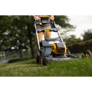 DeWalt DCMWP500N 54V XR FLEXVOLT 53cm Cordless Push Lawn Mower, Body Only