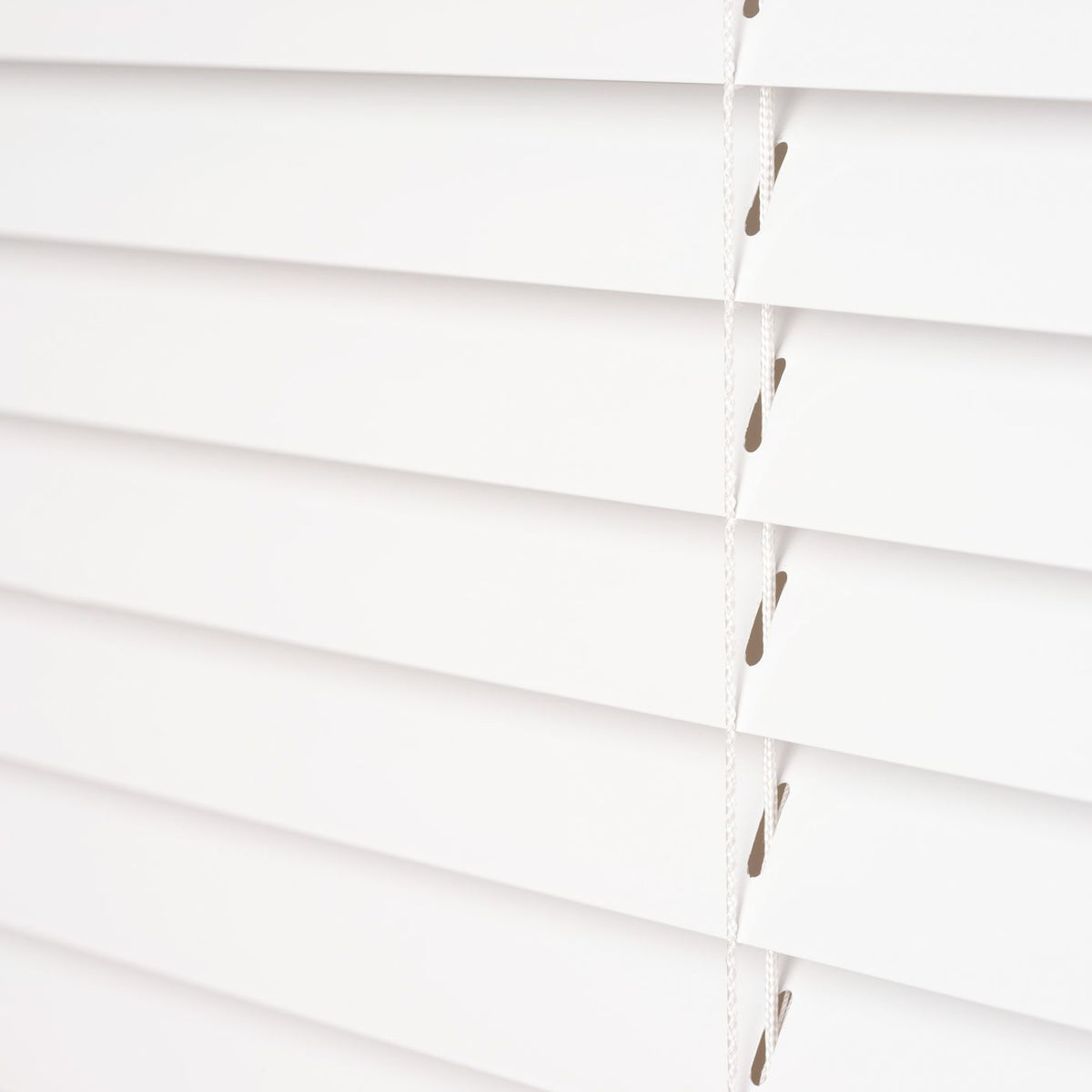 Ihanin Aluminum Venetian Blind, White, 25mm, 140x160cm