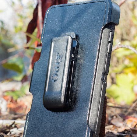 OtterBox iPhone 7 / 8 / SE Case Defender Series, Black