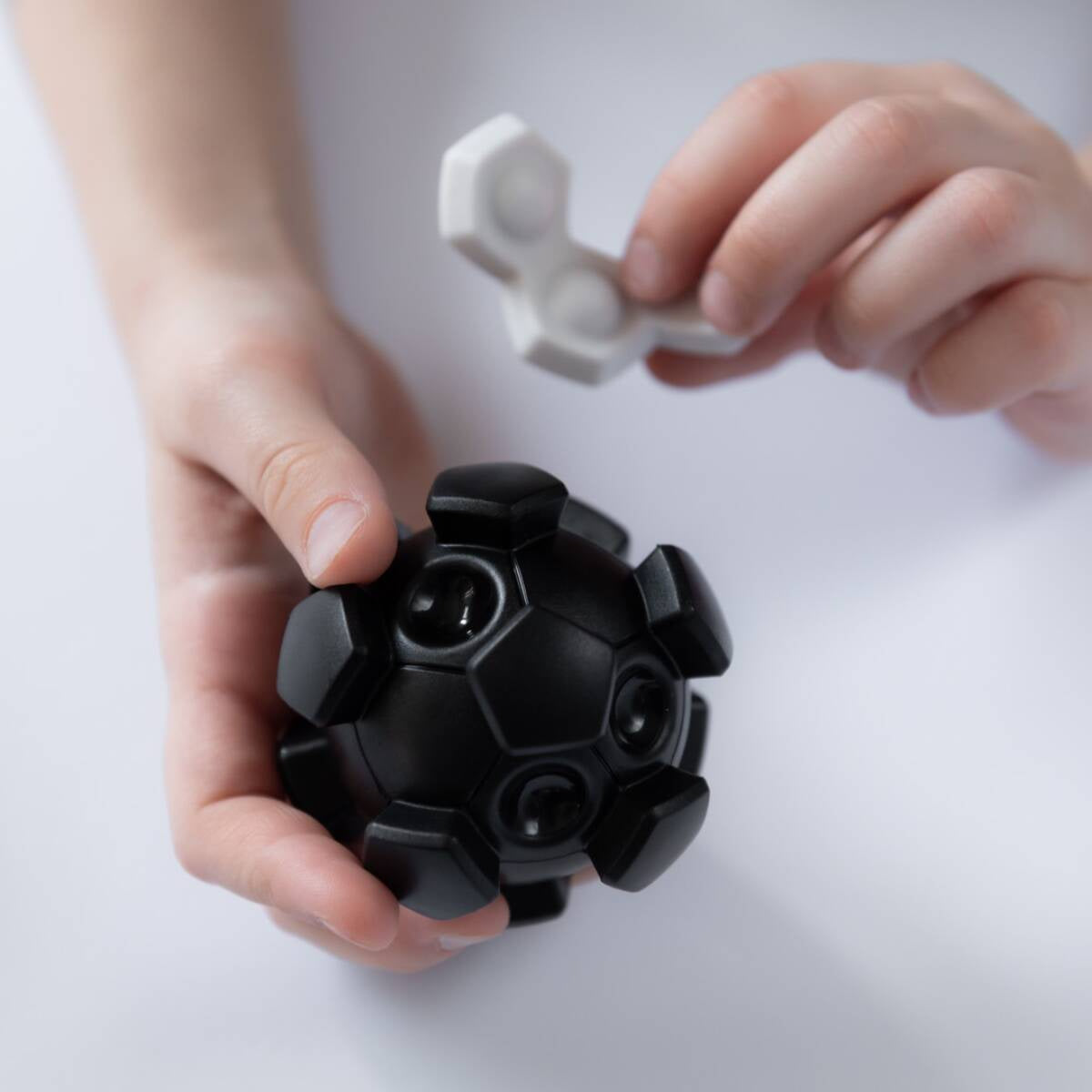 Smart Games Plug & Play Ball