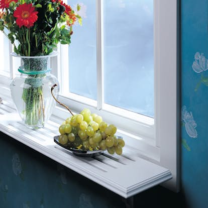 LINDA Ribbed Window Sill 1900, White