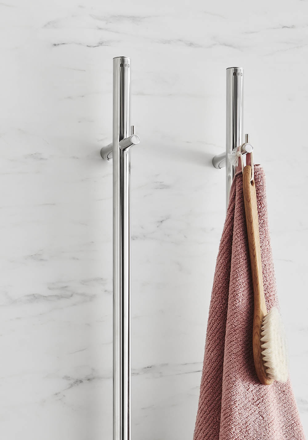 Noro Uno Towel Warmer 75x1400, Polished Stainless Steel